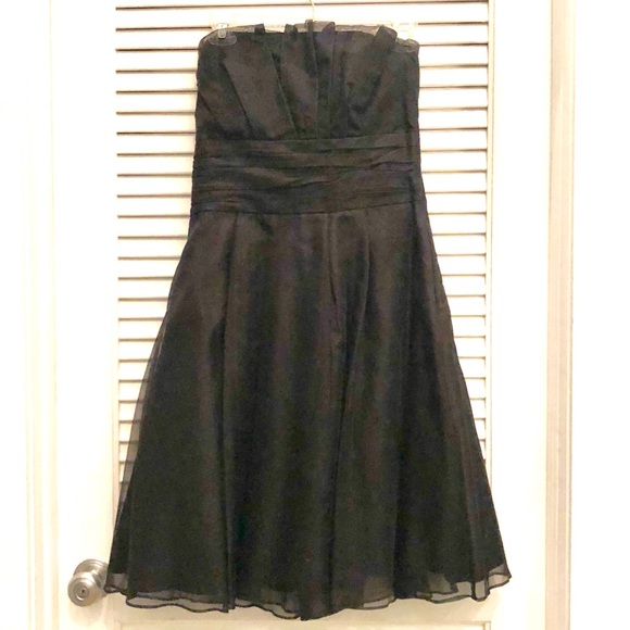 White House Black Market Dresses & Skirts - ⭐️Gorgeous⭐️ WHBM Silk Strapless Formal